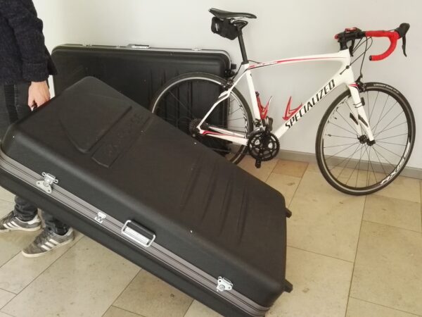 valise rigide de transport vélo à louer à Liège