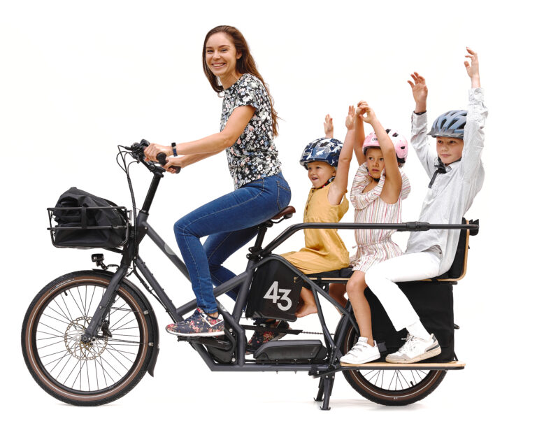 vélo pour transporter 3 enfants en vente chez CycloLibre a Liege